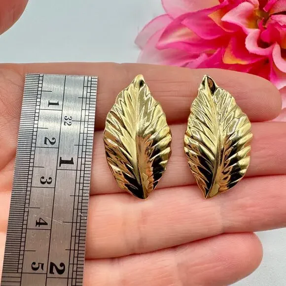 Vintage Louis Feraud Leaf Paris Earrings Gold Tone Chic Fall Autumn Luxe Signed - Picture 8 of 8